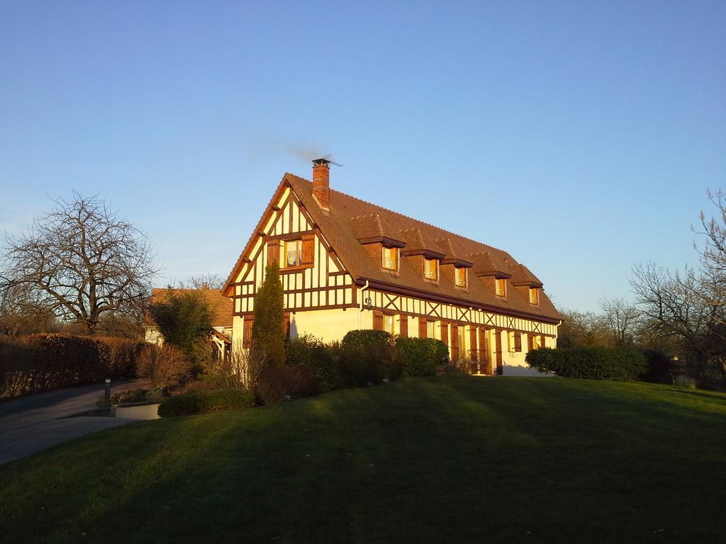 Chambres D'Hotes Au Temps Des Cerises Jumieges Bagian luar foto